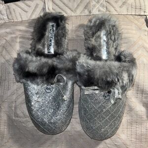 Michael Kors Gray Glitter Faux-Fur Slide Slippers